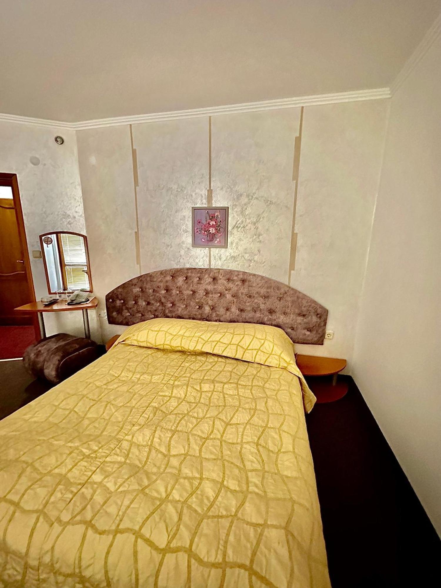 Family Hotel The Golden Fish Sozopol Exteriör bild