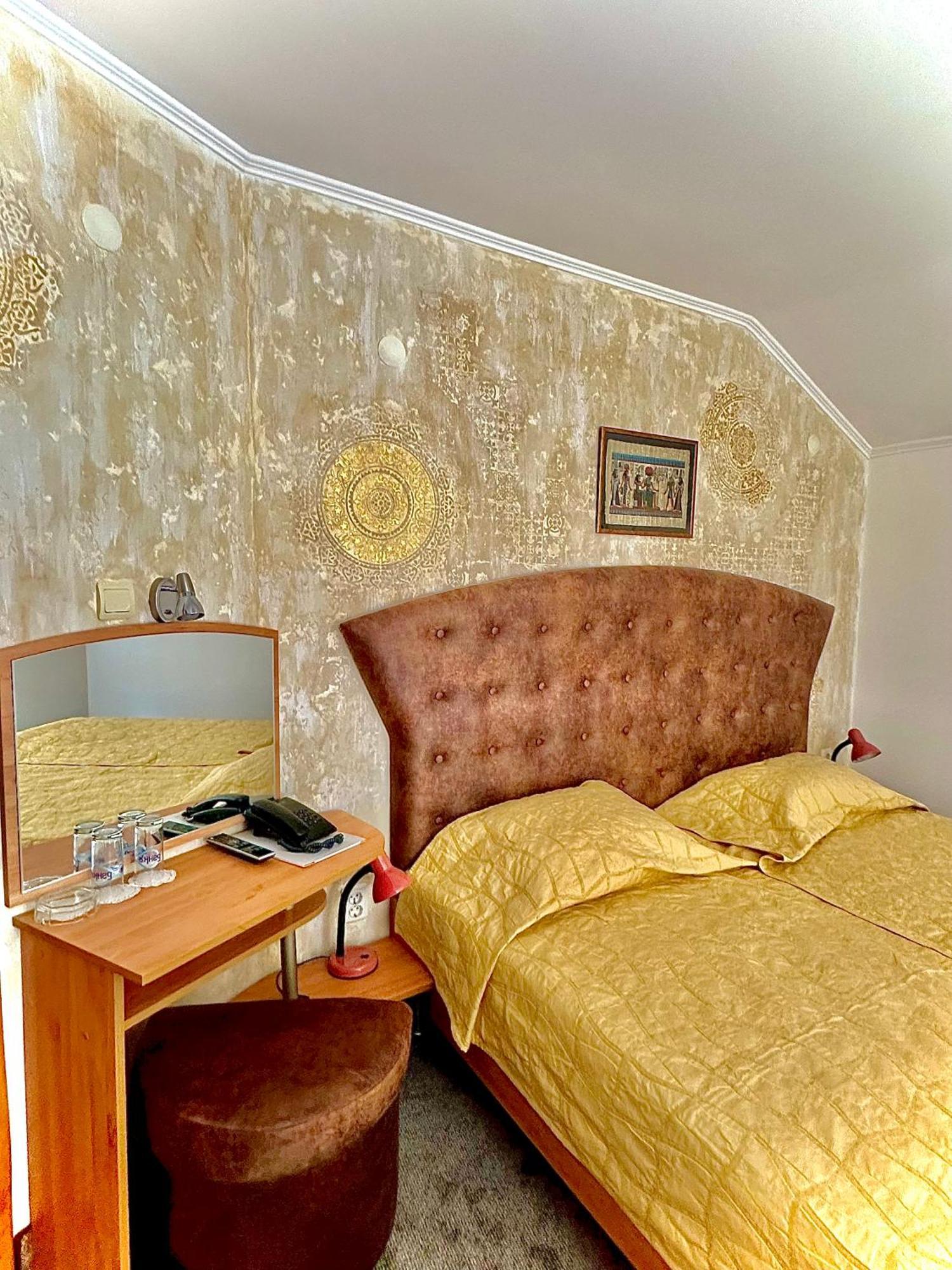Family Hotel The Golden Fish Sozopol Exteriör bild